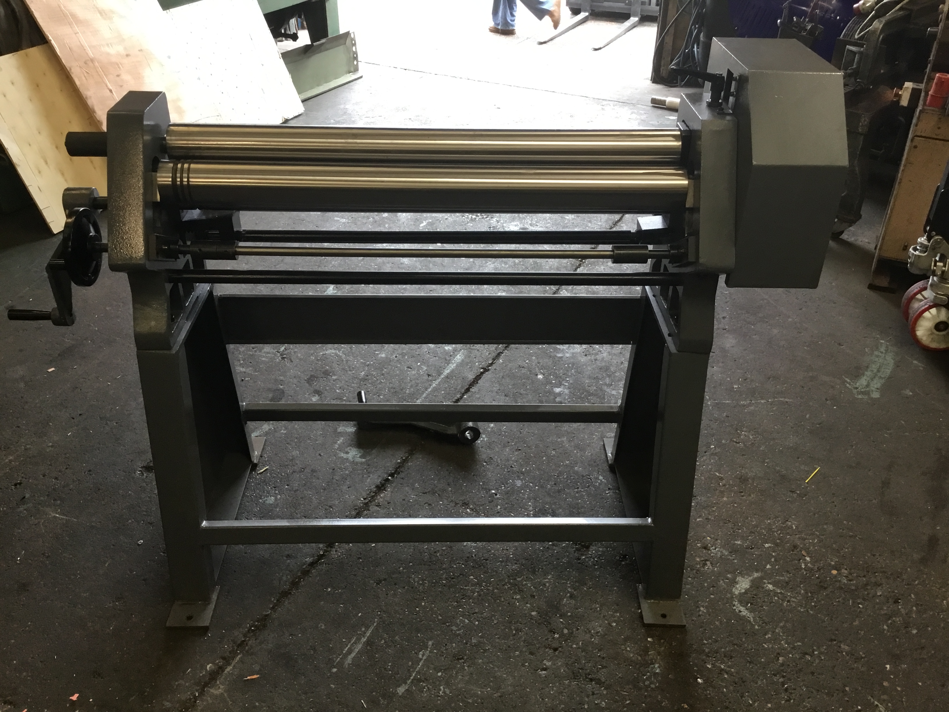 wns-hand-bending-rolls-1050mm-90mm-br1050-90j-1 (12) USED WNS HAND BENDING ROLLS (BR1050/90J-1)