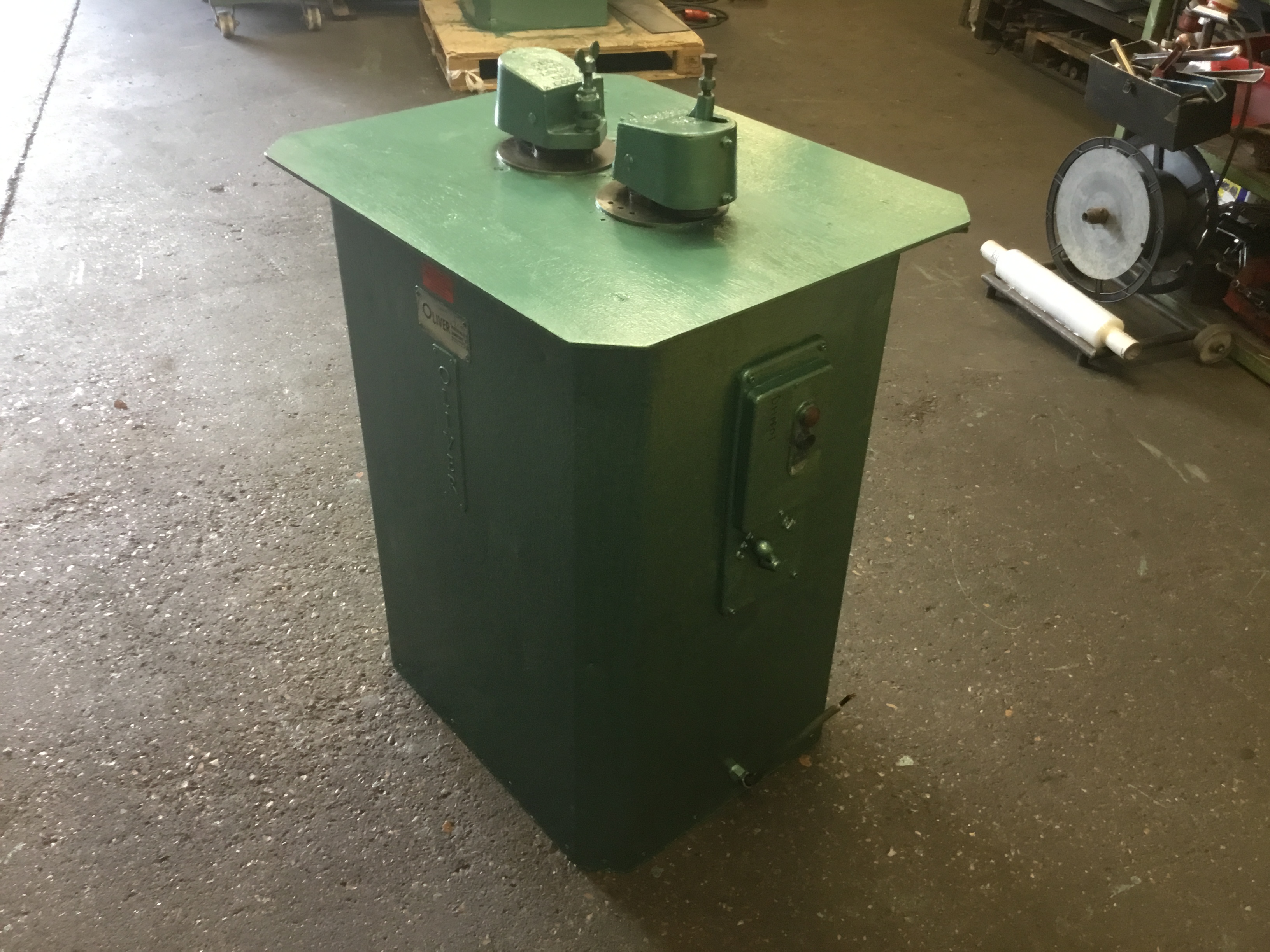 oliver-double-headed-power-flanger-dhpf01 (11) USED OLIVER 20SWG BUTTON PUNCH SNAP LOCK DOUBLE HEADED POWER FLANGER (DHPF01)