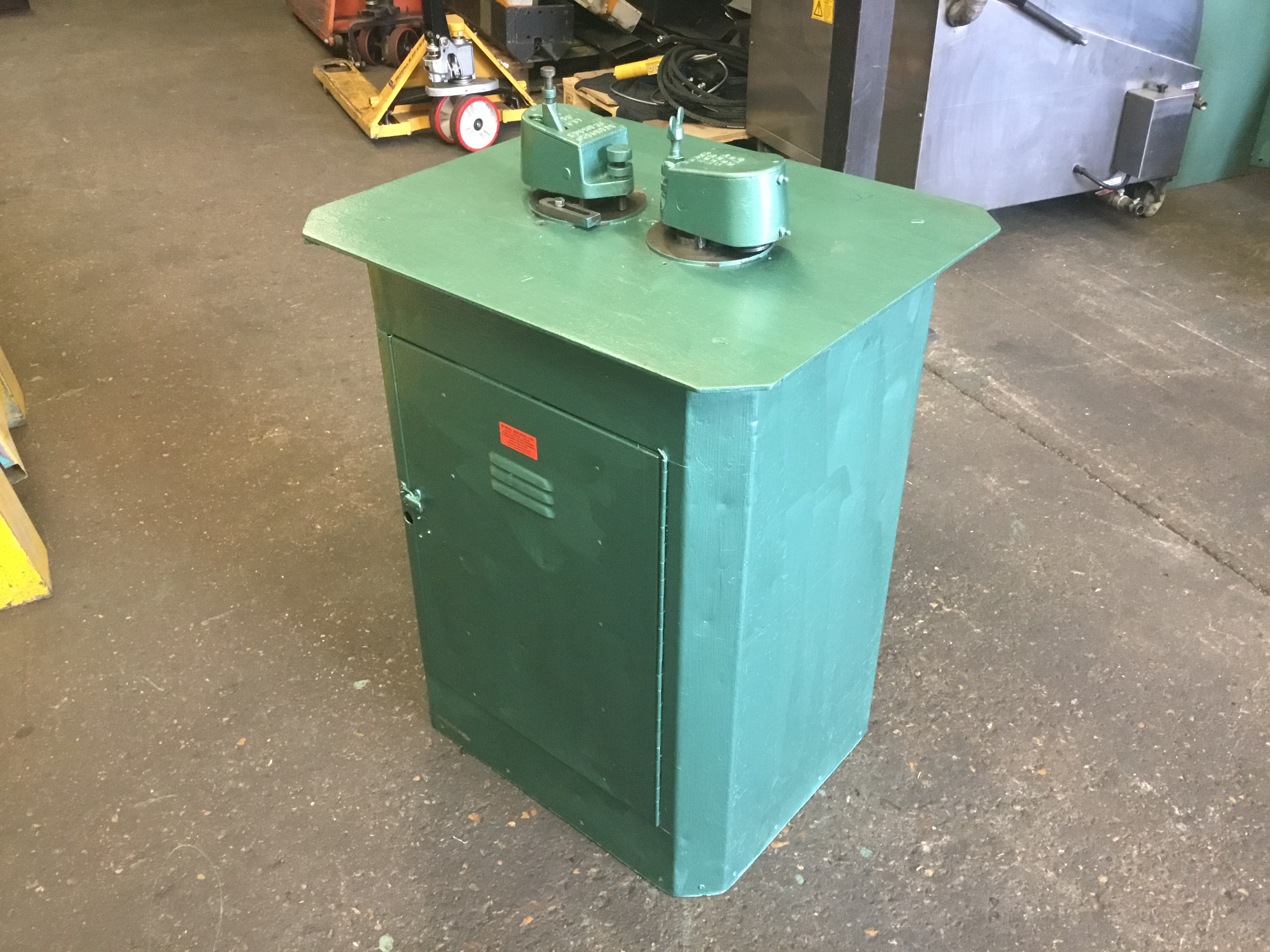 oliver-double-headed-power-flanger-dhpf01 (5) USED OLIVER 20SWG BUTTON PUNCH SNAP LOCK DOUBLE HEADED POWER FLANGER (DHPF01)