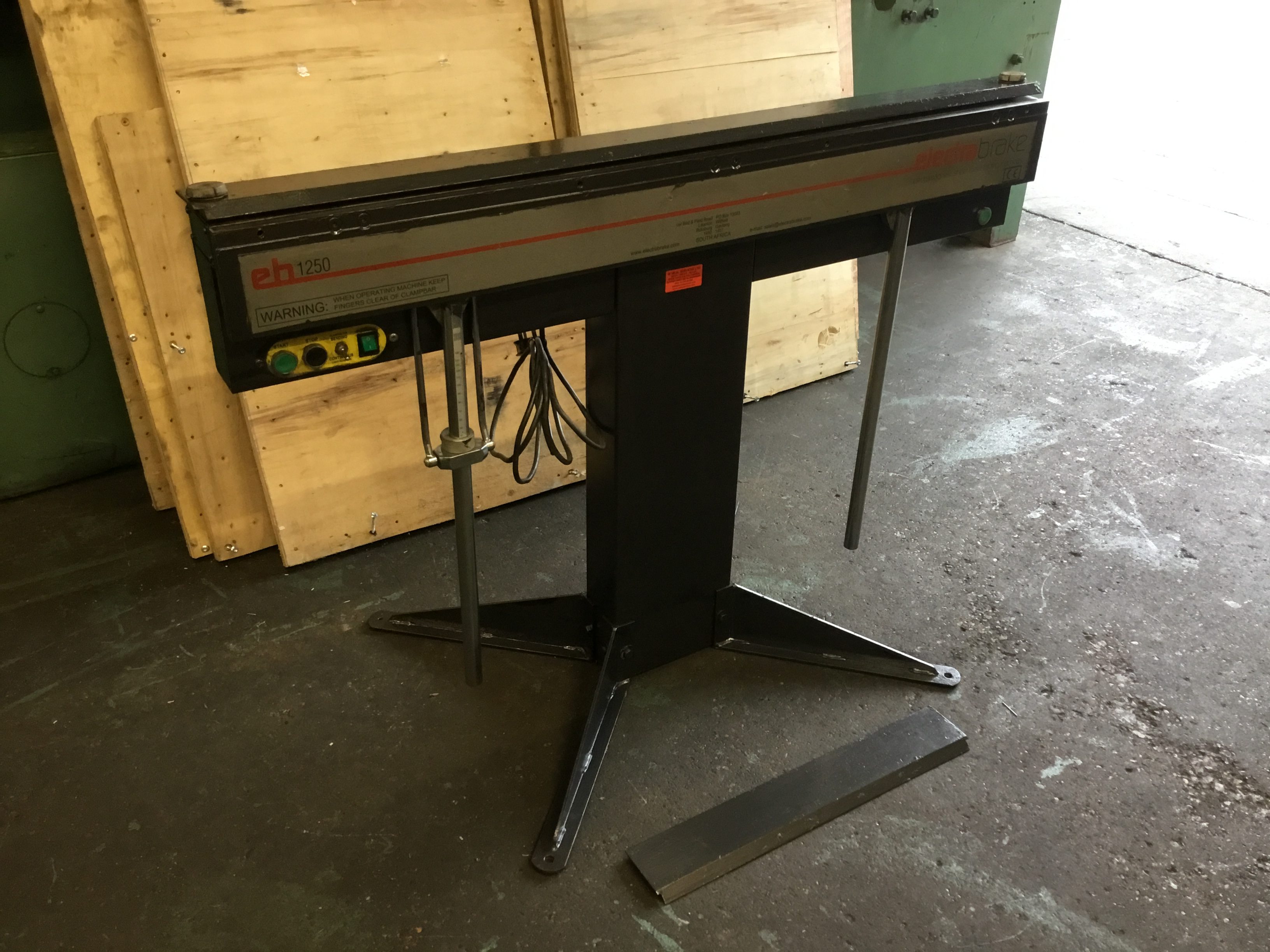 electrabrake-eh1250-magnabend-magnetic-folder-ebf1250 (15) USED ELECTRABRAKE EH1250 MAGNABEND MAGNETIC FOLDER (EBF1250)