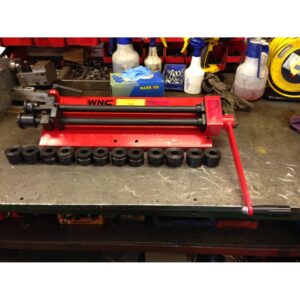 WNS MANUAL BEAD ROLLER (BR464HD-01)