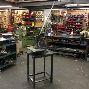 USED CORNER NOTCHER ON STAND (CN01)