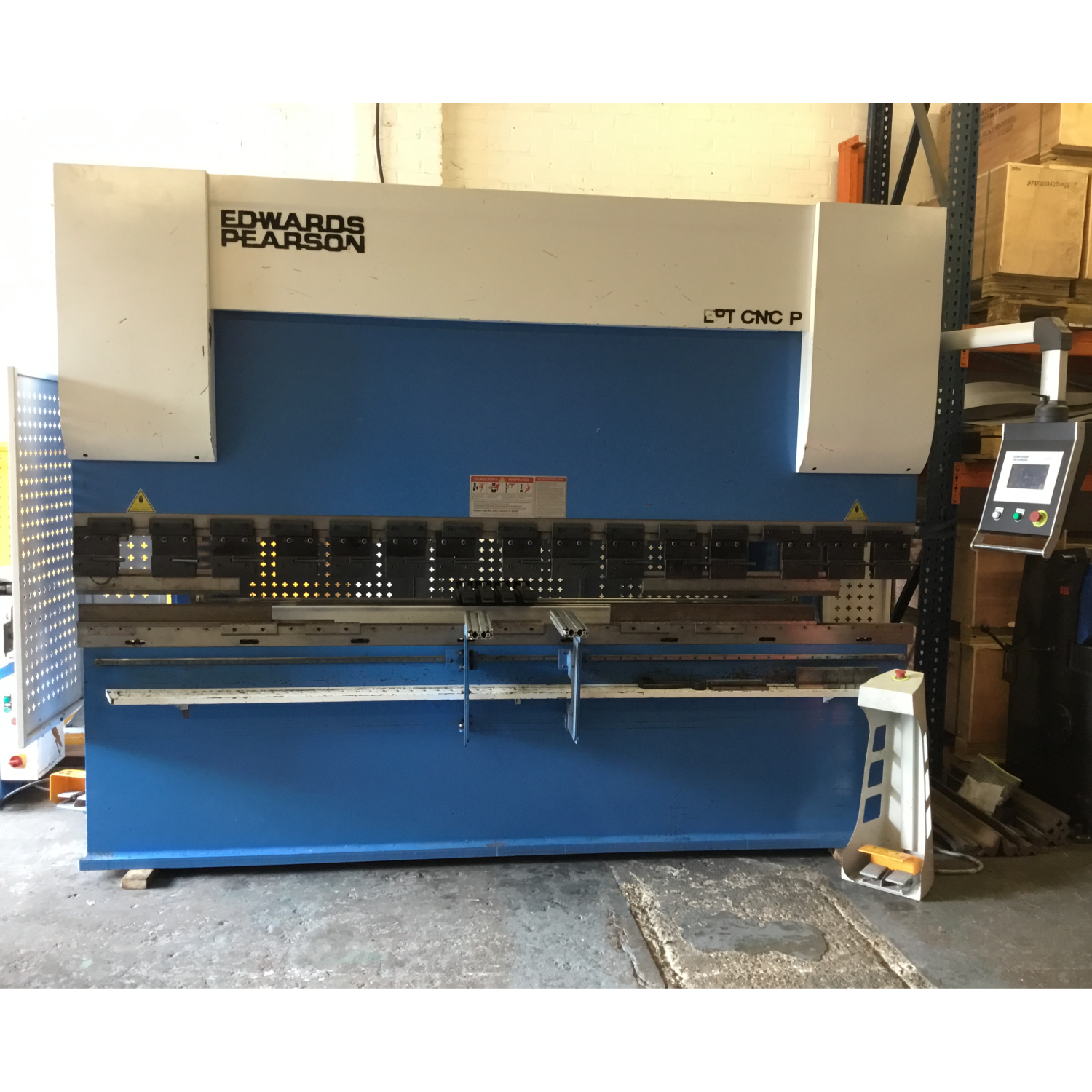 edwards-pearson-press-brake-epb01 USED EDWARDS PEARSON EPT-CNC-P-110x3200 PRESS BRAKE (EPB01)