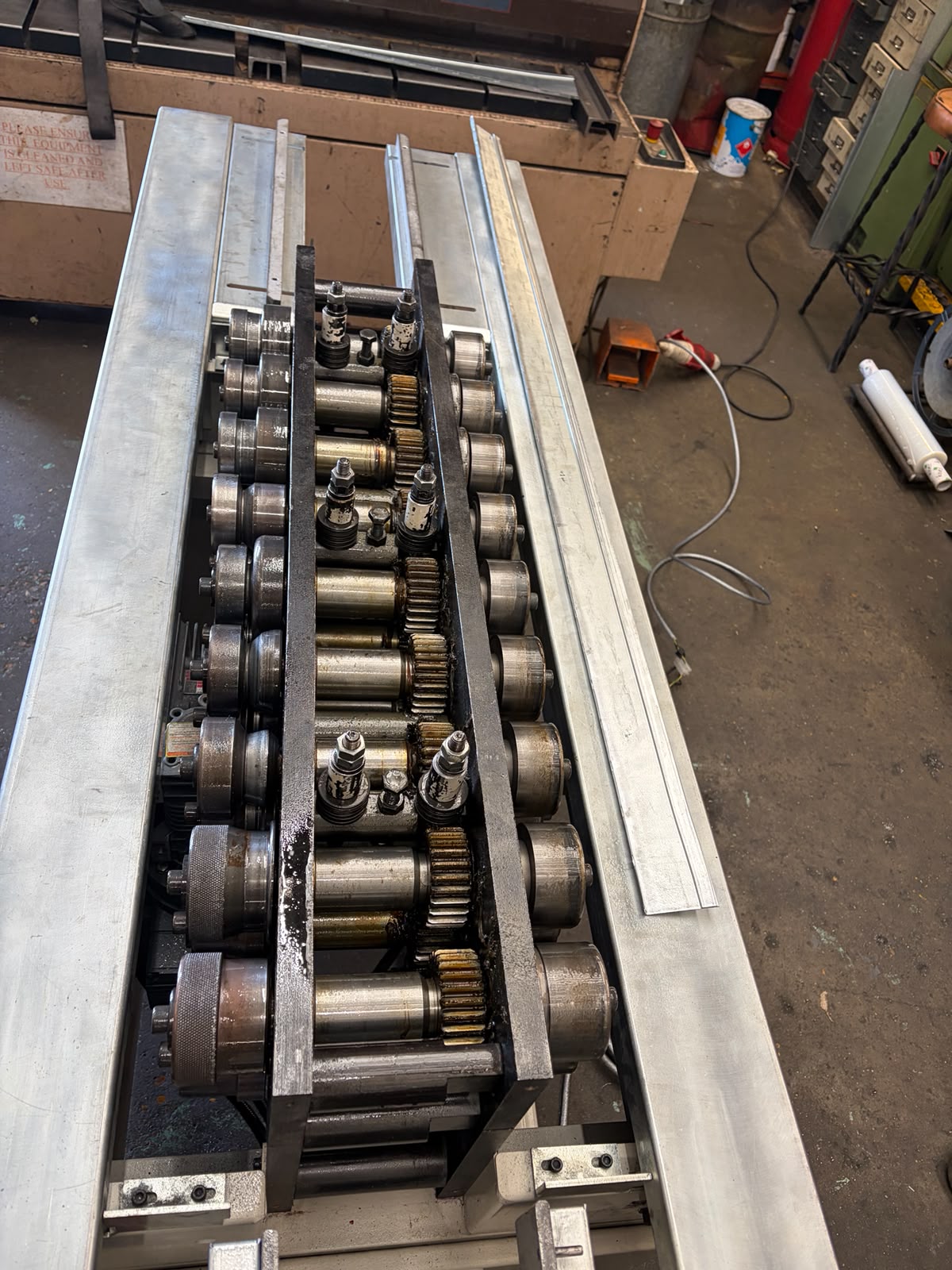 morgan-rushworth-rfx912-bpsl-ref-417 (1) USED MORGAN RUSHWORTH RFX 9/1.2 20SWG BUTTON PUNCH SNAPLOCK ROLLFORMER (REF: 417)