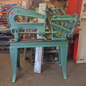 USED F J EDWARDS NO.4 HAND CIRCLE CUTTER ON STAND (ECC12)