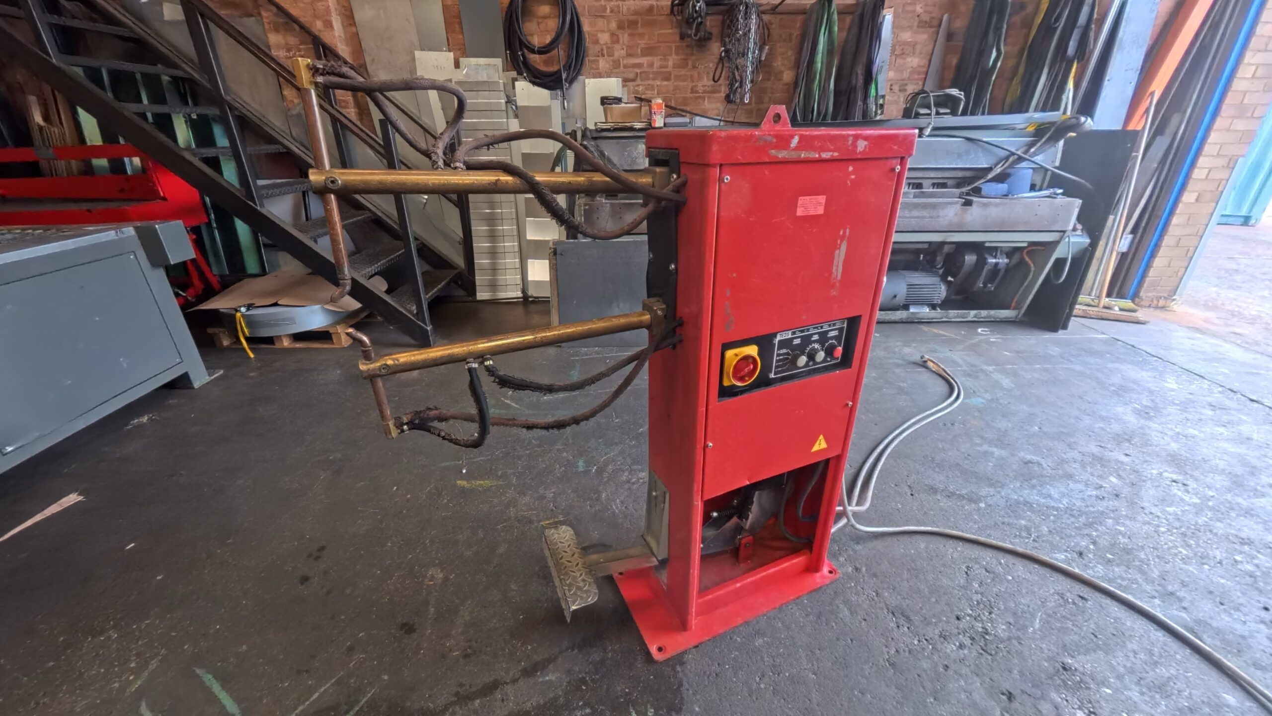 tecna-spot-welder-tsw04 (9)
